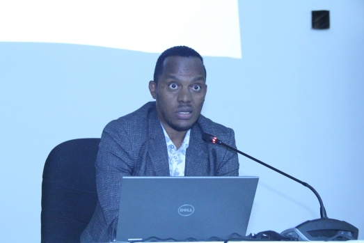 ኢሲሰዩ  የ2015 ዓ.ም የግማሽ ዓመት የሥራ አፈፃፀም ግምገማ አደረገ