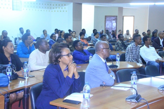 ኢሲሰዩ ለመሬት ባለሙያዎች ስልጠና መስጠት ጀመረ