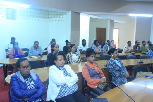 ኢሲሰዩ ለመሬት ባለሙያዎች ስልጠና መስጠት ጀመረ