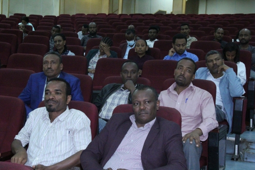 ኢሲሰዩ የምርምርና ማህበረሰብ አገልግሎት  የምርምር አስተችቶት አውደጥናት አካሄደ