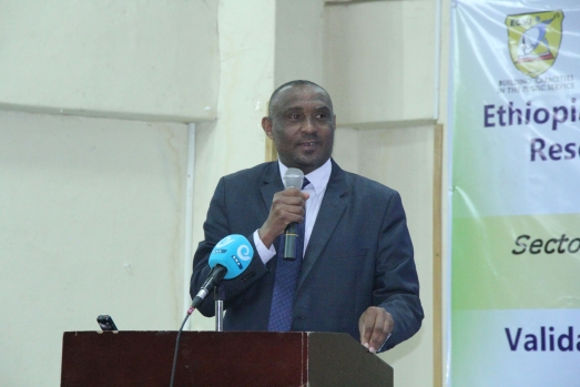 ኢሲሰዩ የምርምርና ማህበረሰብ አገልግሎት  የምርምር አስተችቶት አውደጥናት አካሄደ