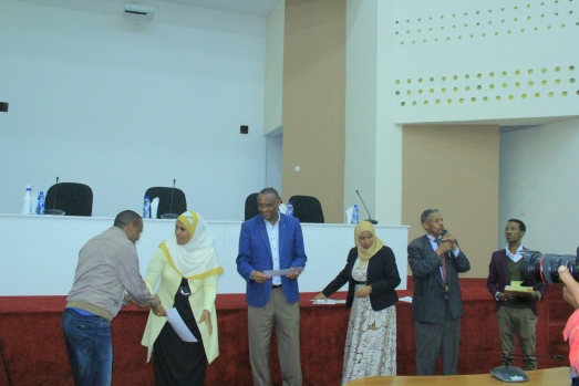 ኢሲሰዩ የከተማ ማኔጅመንትና ትራንስፎርሜሽን ስልጠና ማዕከል ሰልጣኞችን አስመረቀ 2