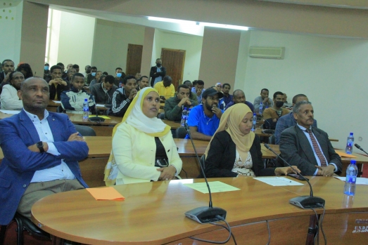 ኢሲሰዩ የከተማ ማኔጅመንትና ትራንስፎርሜሽን ስልጠና ማዕከል ሰልጣኞችን አስመረቀ 2