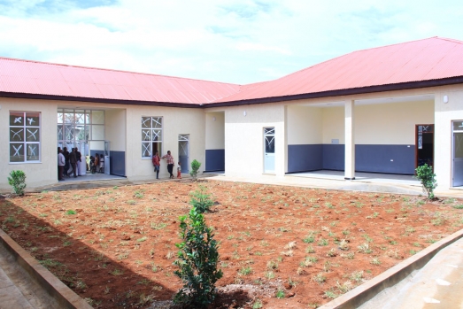 የኢሲሰዩ ዘመናዊ መዋዕለ ሕጻናት በማስገንባት  ለወሊሰ መስተዳደር አስረከበ