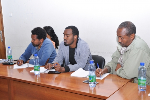 CUMTTC Holds Discussion on 2012 EC Annual Plan2