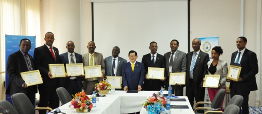 ECSU and  HWPL Sign MOU