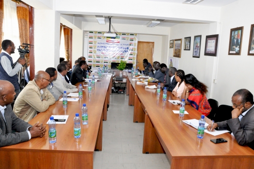  ECSU Hand Over the Gambela City Master Plan9