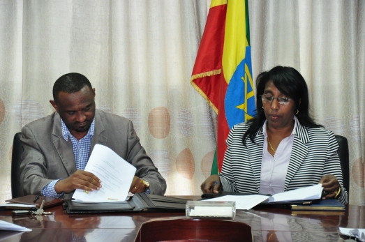 ECSU and MoWC Sign MOU