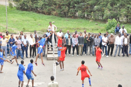 ECSU Community Celebrates Ginbot 20