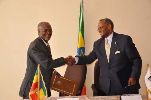 ECSU Signs Memorandum of Understanding (MOU) with IAR 