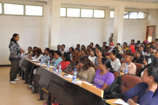 ECSU gives Research proposal Writing Training