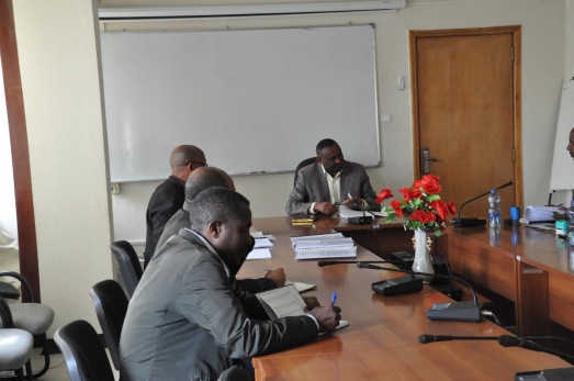 ECSU signs Construction Contract Agreement