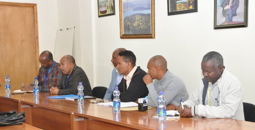 ECSU signs Construction Contract Agreement  