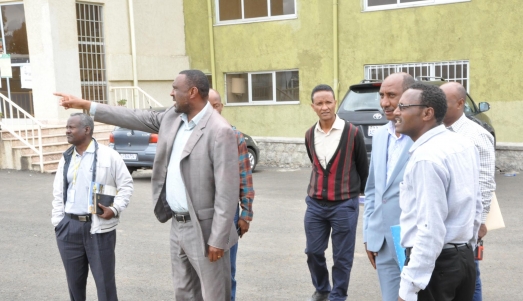 ECSU signs Construction Contract Agreement  