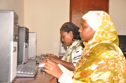 Ouda Kedir, a student from Benishagul Gumuz Region, using the Intenet in her dormitory building