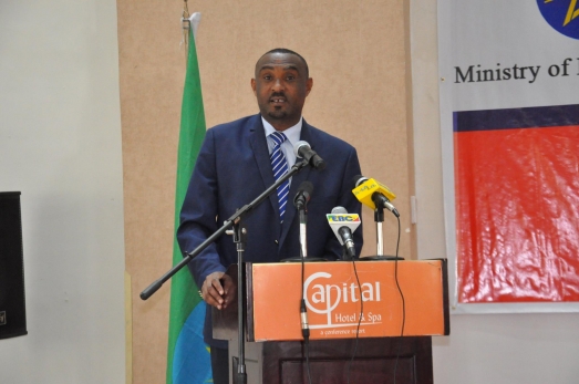 Ministry of Foreign Affair Holds Graduation Ceremony for Graduating Diplomats