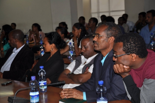 Professor Fekadu Beyene Discusses with Teaching Staff