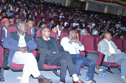 The Commissioners Hold an Introductory Meeting