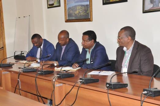 The Standing Committee Discussed with ECSU Top Management