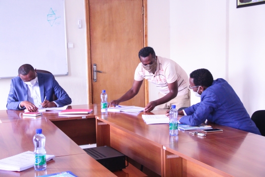 ECSU Sign a Contract Agreement