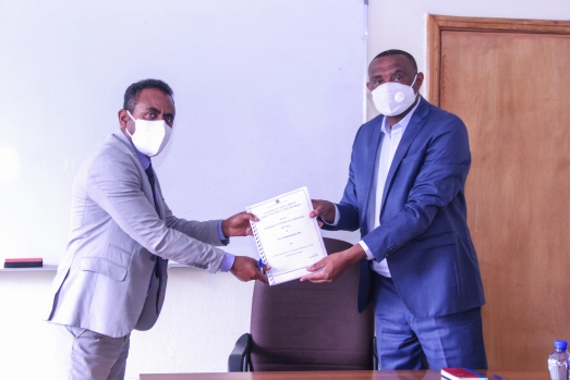 ECSU Sign a Contract Agreement