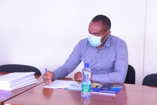 ECSU Sign a Contract Agreement