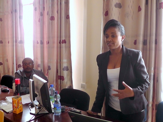 Ethiopian Civil Service University Community Radio, FM 100.5, trains volunteers 