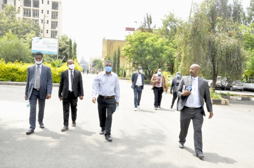 ECSU and HUC Sign MOU